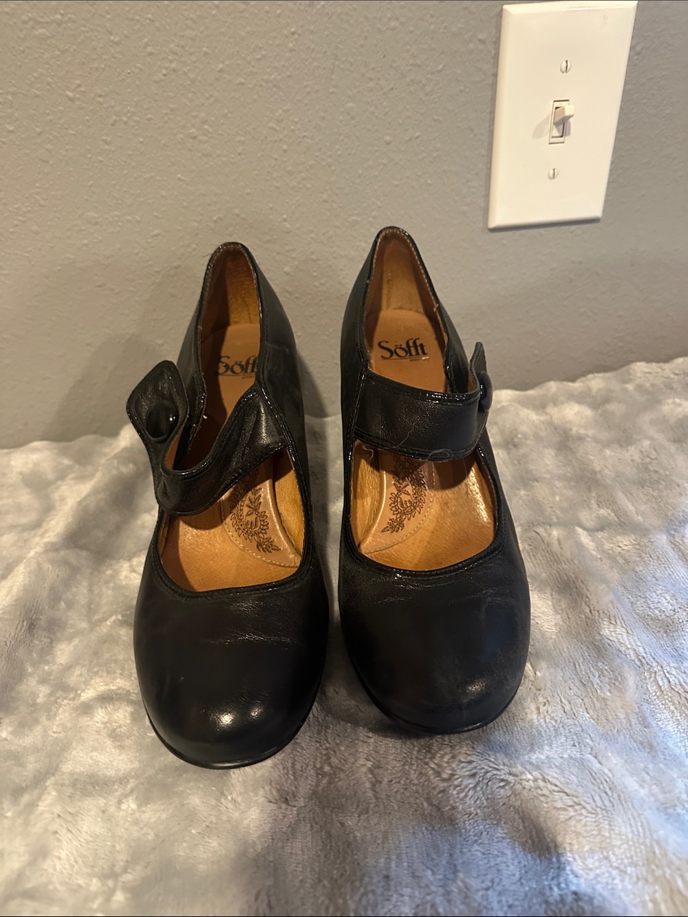 Sofft Black Leather Mary Jane Heels with Buckle Strap size 9